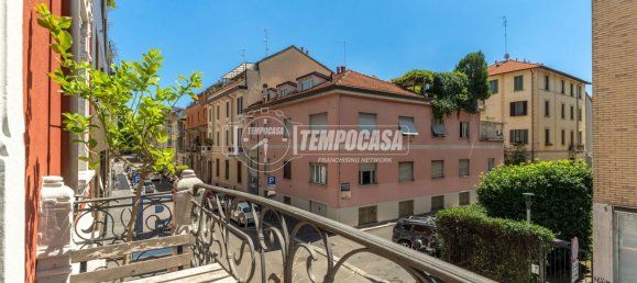 3 rooms Apartment in Milan, Italy No. 274440 16