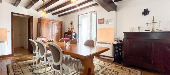 4 bedrooms House in Jeu-Maloches, France No. 253879 2