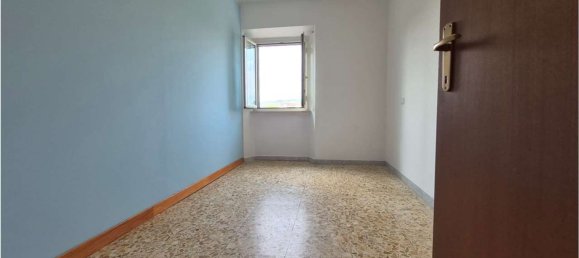 4 rooms Apartment in Monte San Giovanni Campano, Italy No. 290879 9