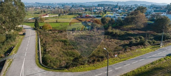 2050m² Land in Pacos de Ferreira, Portugal No. 83670 13