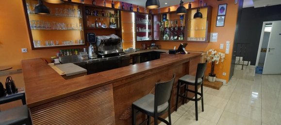 Коммерческая недвижимость 160м² в Бонди, Франция № 181664 2