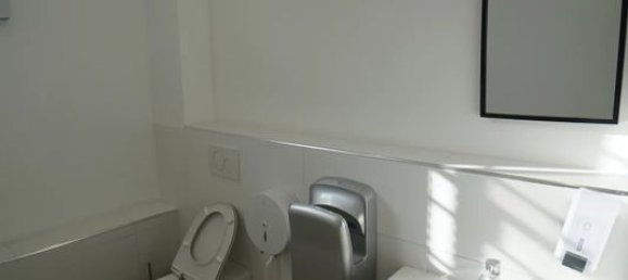 Коммерческая недвижимость 160м² в Бонди, Франция № 181664 7