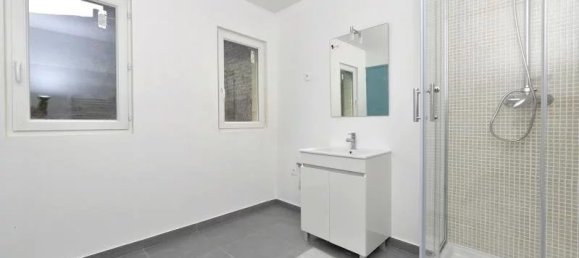 2 Schlafzimmer Gebäude in Saint-Quentin, France, Nr. 52769 5