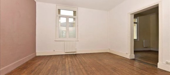 2 Schlafzimmer Gebäude in Saint-Quentin, France, Nr. 52769 18