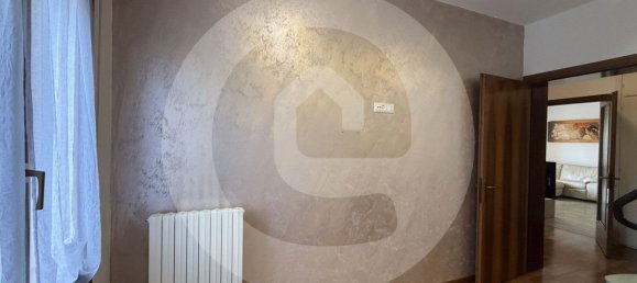 3 Schlafzimmer Wohnung in Camposampiero, Italy, Nr. 358414 8