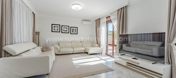 5 bedrooms Villa in Adeje, Spain No. 27335 2