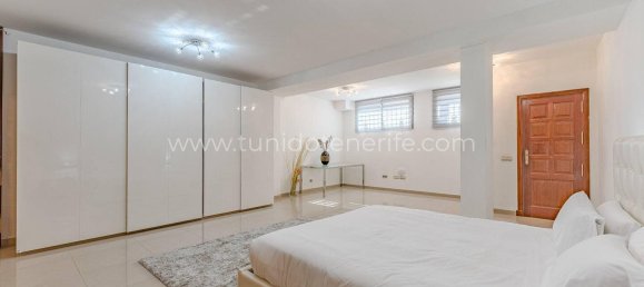 5 bedrooms Villa in Adeje, Spain No. 27335 42