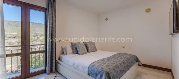 5 bedrooms Villa in Adeje, Spain No. 27335 13