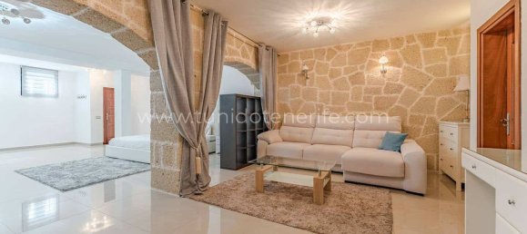 5 bedrooms Villa in Adeje, Spain No. 27335 33
