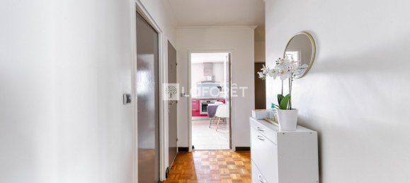 3 bedrooms Apartment in Pontault-Combault, France No. 324547 3