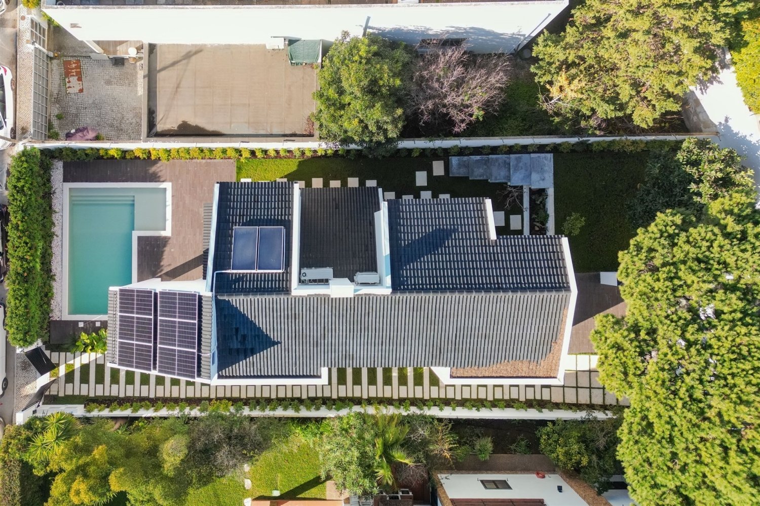 5 bedrooms Villa in Cascais, Portugal No. 107744