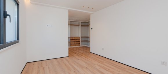 5 bedrooms Villa in Cascais, Portugal No. 107744 26