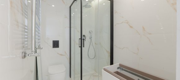 5 bedrooms Villa in Cascais, Portugal No. 107744 30