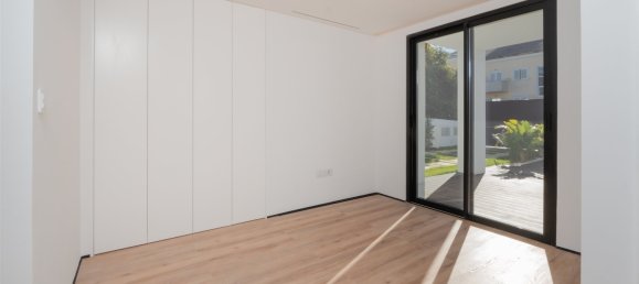 5 bedrooms Villa in Cascais, Portugal No. 107744 11