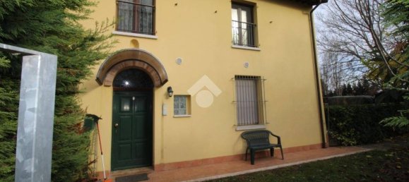 2 bedrooms Apartment in Russi, Italy No. 333134 2