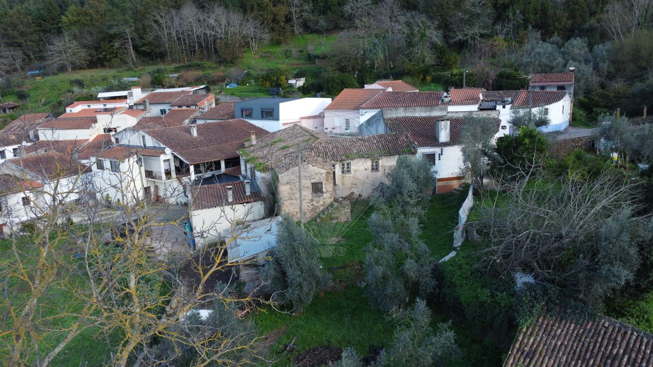 3 غرف نوم منزل في Miranda do Corvo, Portugal رقم 165960