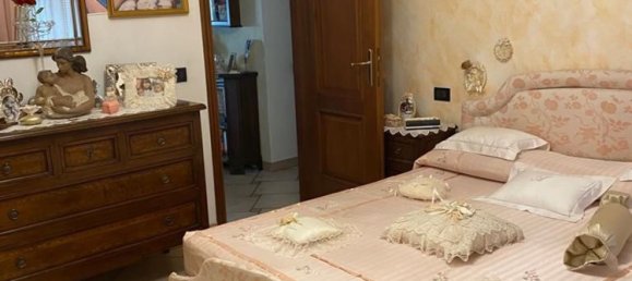 4 rooms Apartment in Carrara, Italy No. 27320 10