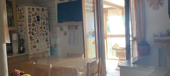 4 rooms Apartment in Carrara, Italy No. 27320 2