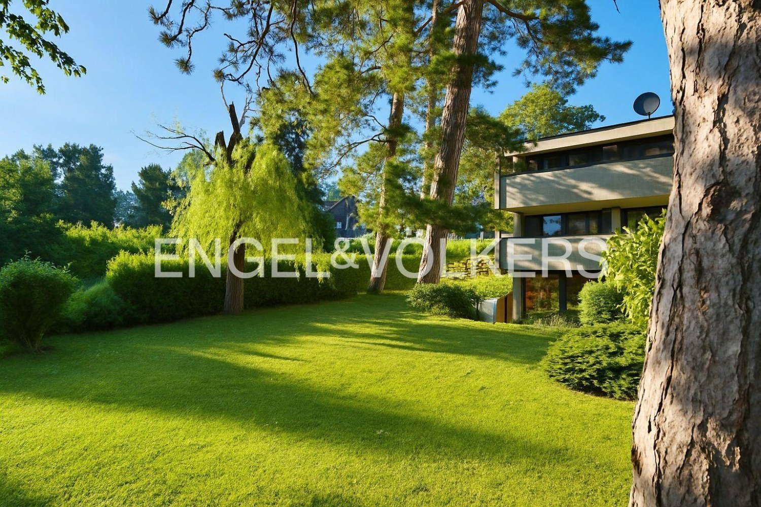 Таунхаус с 6 комнатами в Лизинг, Австрия № 246833