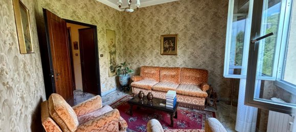 4 bedrooms Apartment in Genoa, Italy No. 335538 9