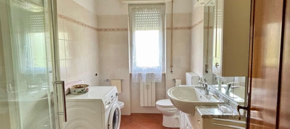 4 bedrooms Apartment in Genoa, Italy No. 335538 10