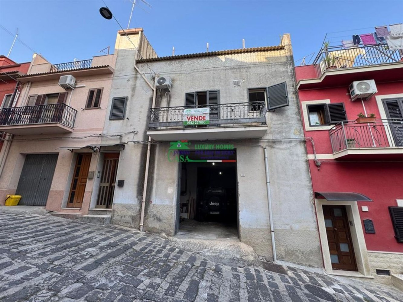 7 rooms House in Giarratana, Italy No. 261344