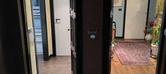 6 rooms Duplex in Turin, Italy No. 137602 3