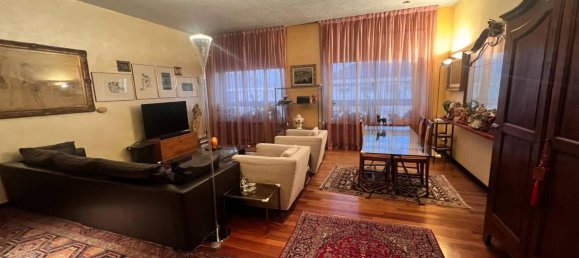 6 rooms Duplex in Turin, Italy No. 137602 4