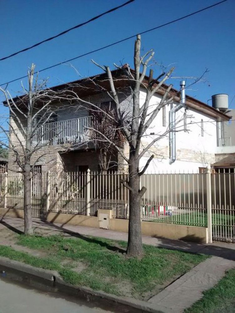 3 Schlafzimmer Haus in Almirante Brown, Argentina, Nr. 97308