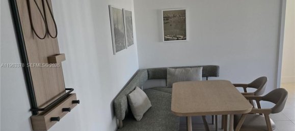 2 Schlafzimmer Gewerbliche Immobilien in Miami, USA, Nr. 615653 26