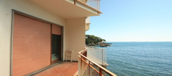 3 rooms Apartment in Lerici, Italy No. 265178 7