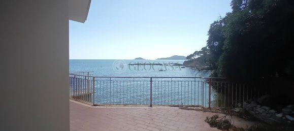 3 rooms Apartment in Lerici, Italy No. 265178 16
