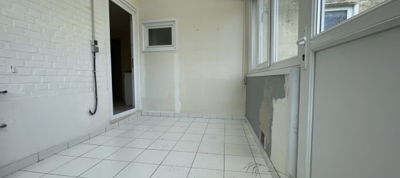 2 bedrooms House in Saint-Quentin, France No. 260172 6