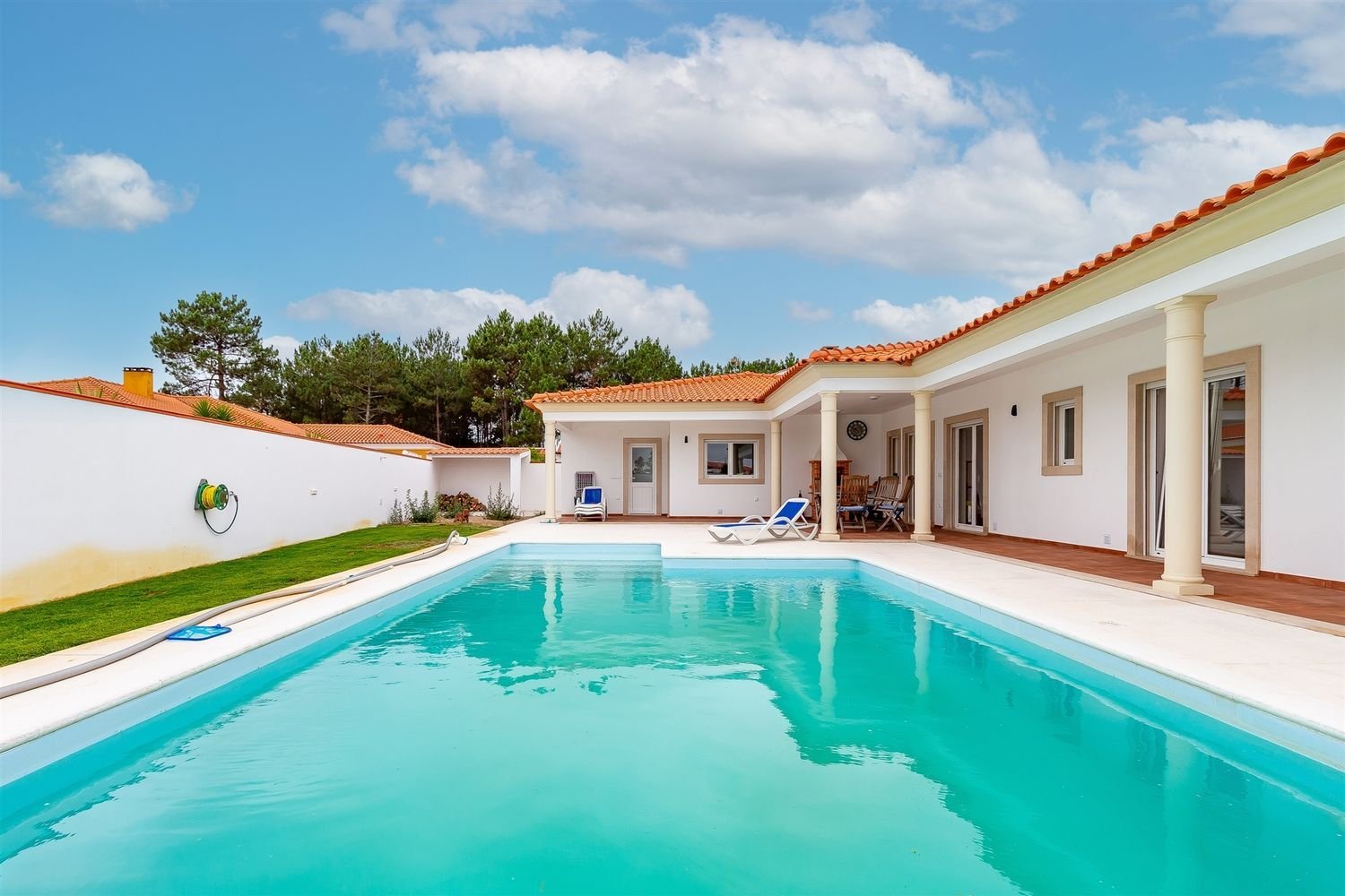 Casa de 4 dormitorios en Alcobaca, Portugal No. 317723