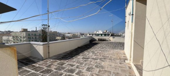 4 rooms Apartment in Molfetta, Italy No. 28498 6