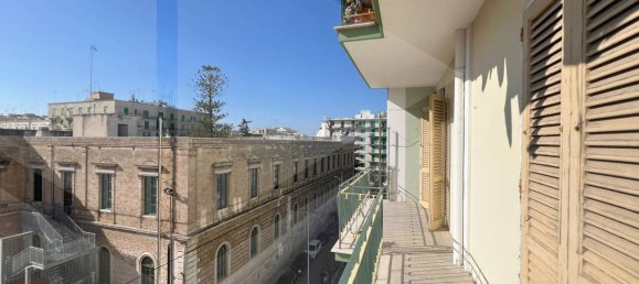 4 rooms Apartment in Molfetta, Italy No. 28498 9