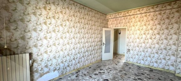 4 rooms Apartment in Molfetta, Italy No. 28498 20