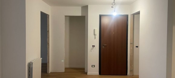 2 rooms Apartment in Rome, Italy No. 44878 9