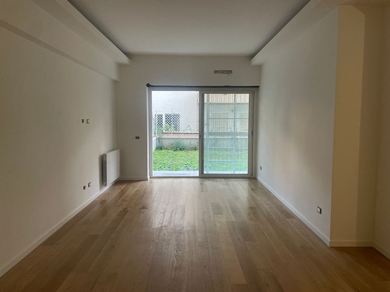 2 rooms Apartment in Rome, Italy No. 44878