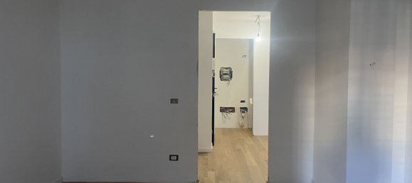 2 rooms Apartment in Rome, Italy No. 44878 14