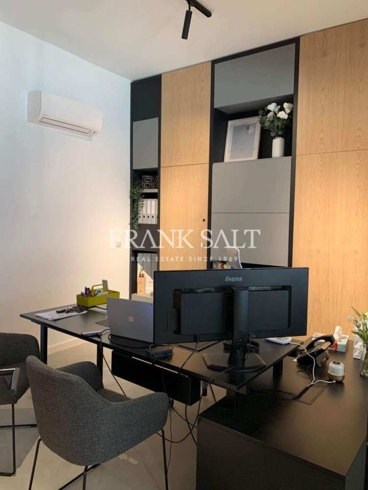 Bureau à Mosta, Malta 100m² No. 12466