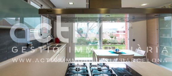 Дом с 6 спальнями в Сан-Жуст-Десверн, Испания № 25145 5