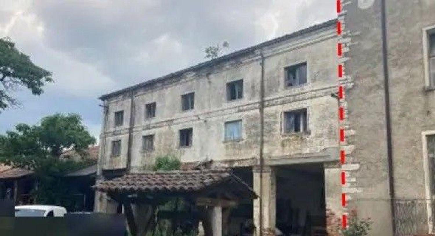 4 rooms Apartment in Schio, Italy No. 219606