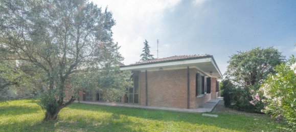 5 غرف نوم فيلا في Pietra Marazzi, Italy رقم 216225 33