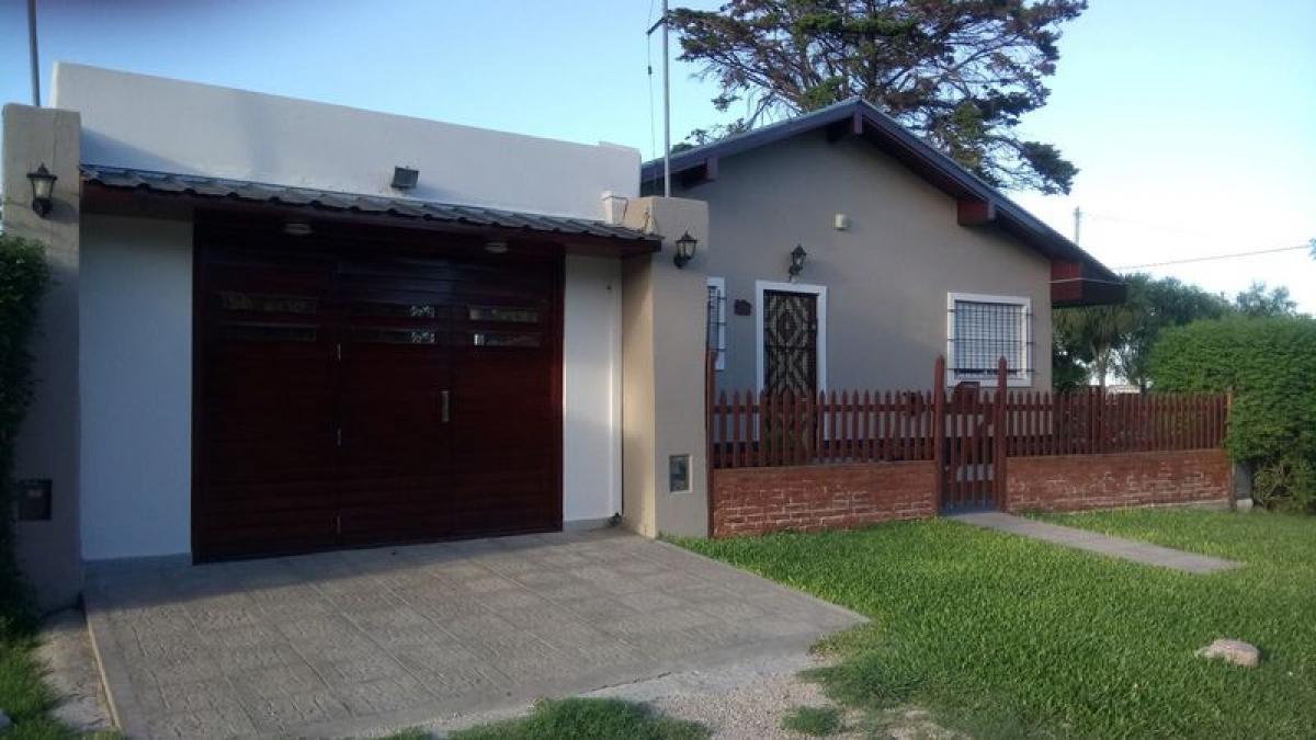 2 bedrooms House in Mar del Plata, Argentina No. 98419