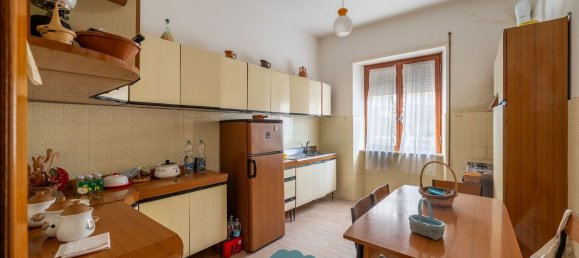 Apartamento de 4 habitaciónes en Gallicano nel Lazio, Italy No. 261540 10