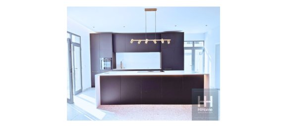 3 bedrooms Villa in Funchal, Portugal No. 141728 2