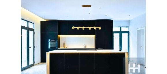 3 bedrooms Villa in Funchal, Portugal No. 141728 5