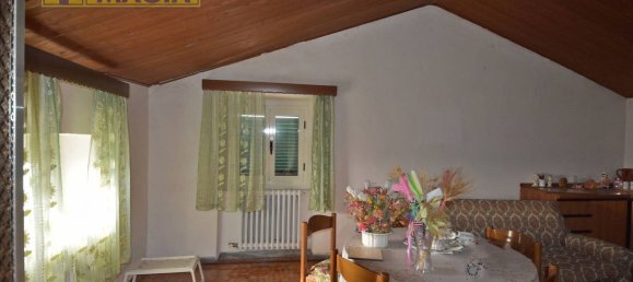 Casa de 6 habitaciónes en Colonnella, Italy No. 124714 23