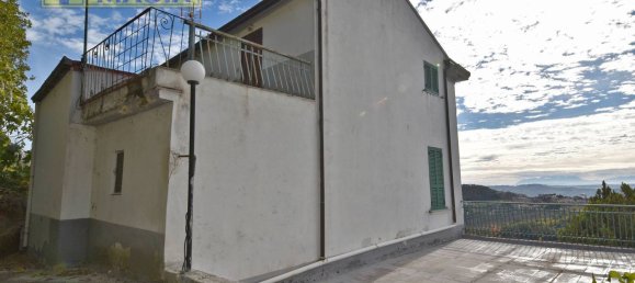 Casa de 6 habitaciónes en Colonnella, Italy No. 124714 8